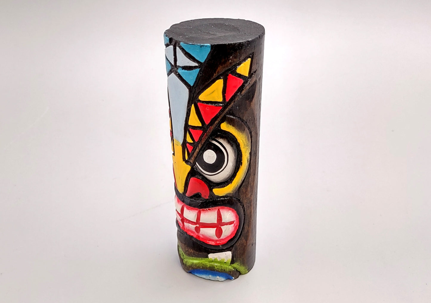 Painted Wooden Tiki Totem (1 pole approx. 6 inches tall) A fun unique touch of colorful Island table décor!